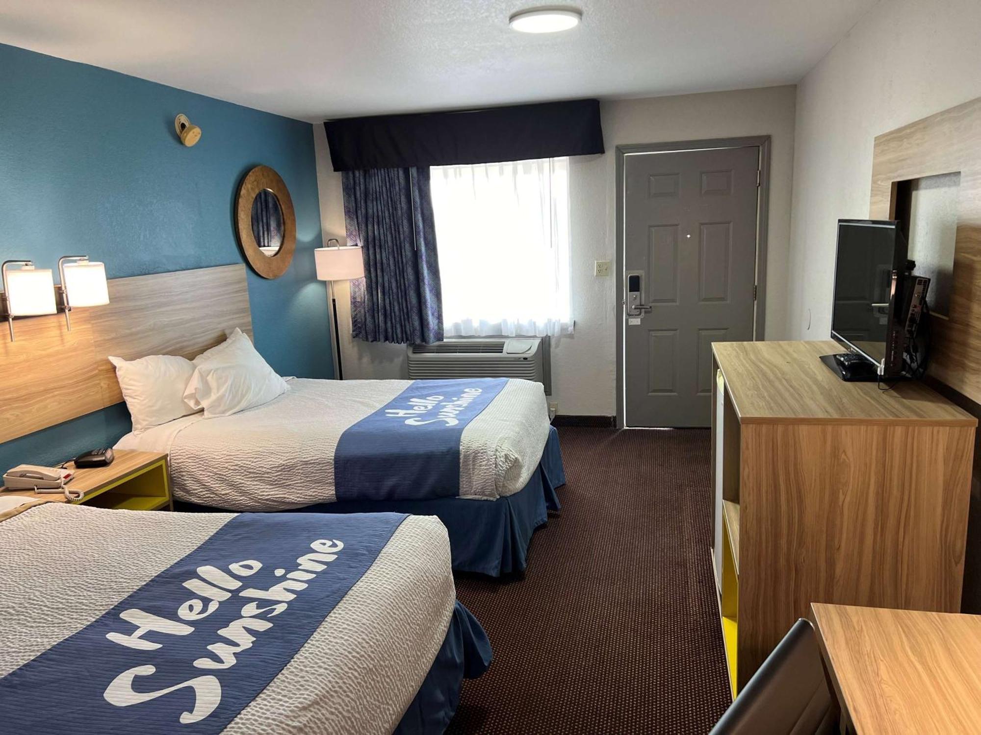 Days Inn By Wyndham Pratt Luaran gambar